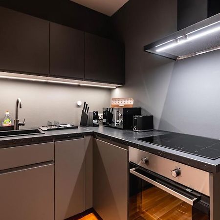 Authentic Apartment Next To Schwedenplatz Viena Exterior foto